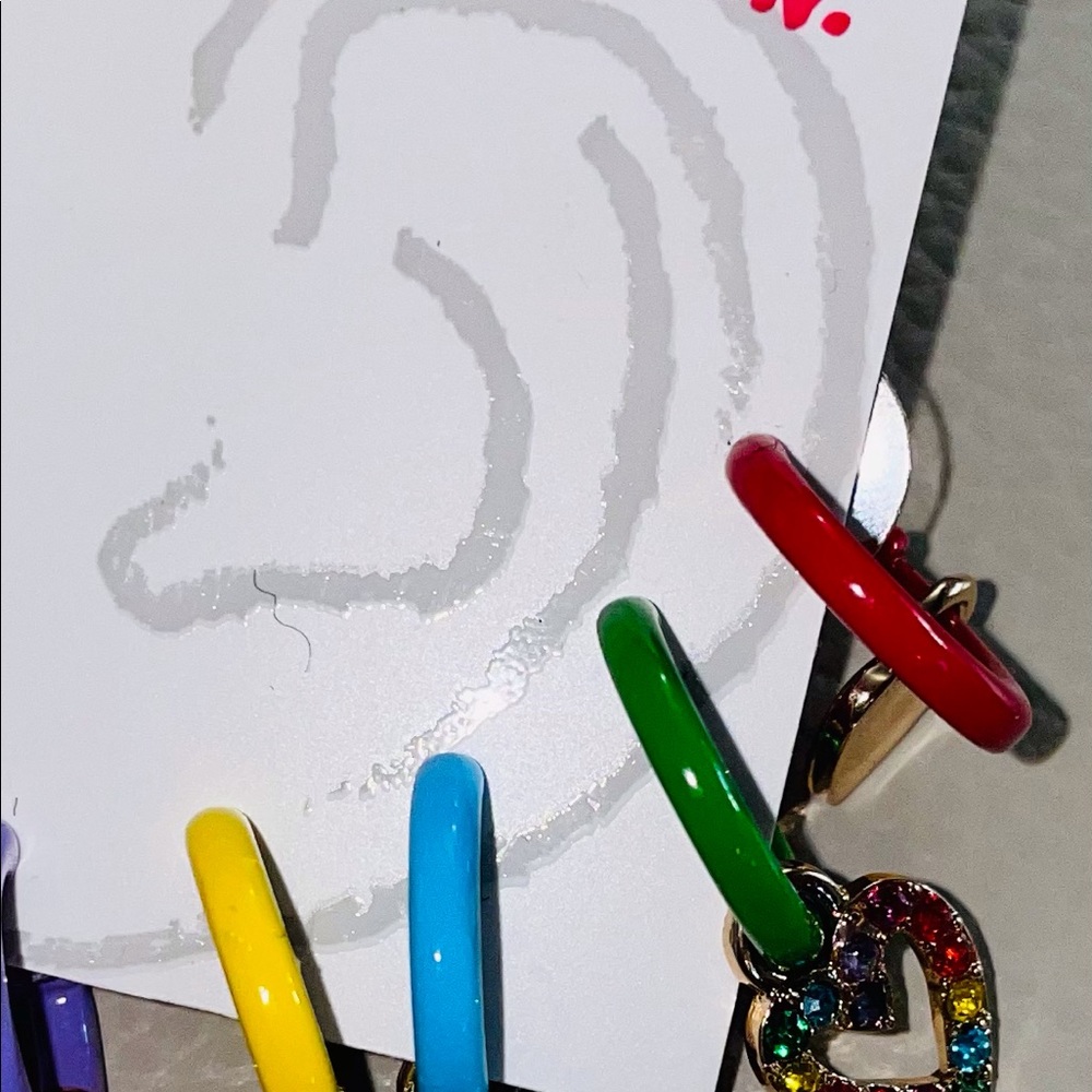Betsey 🌈 Smiley Huggie Rainbow 🌈 Hoop Earrings - Picture 5 of 8